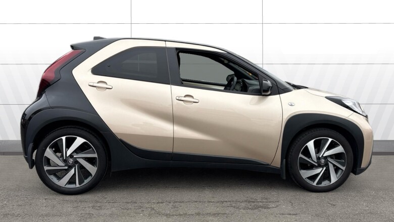 Toyota Aygo X 1.0 VVT-i Edge 5dr Petrol Hatchback